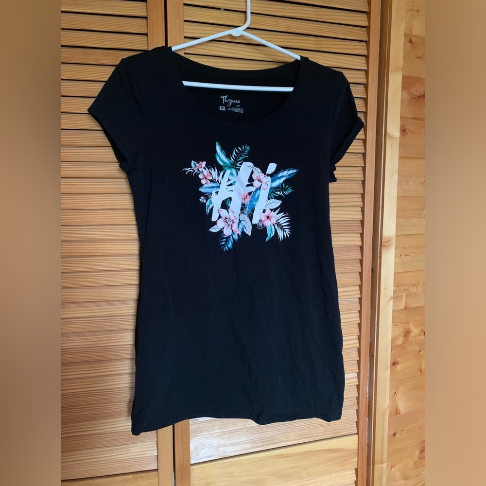 Maternity t shirt